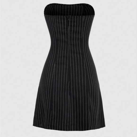 Black stripped mini dress with bow - Picture 2 of 5